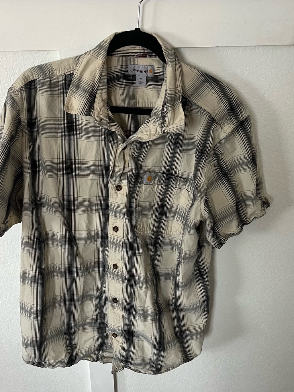Carhartt Men's Xl Relaxed Fit Plaid Button-Down Shirt.
